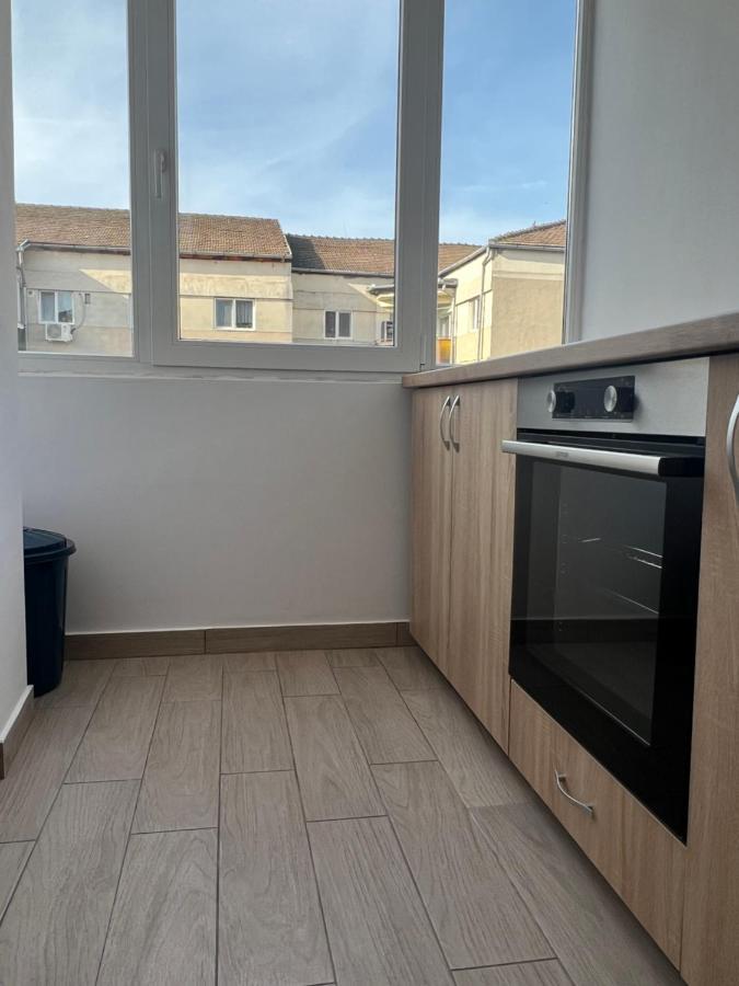 Apartament Tudor Oradea Bagian luar foto